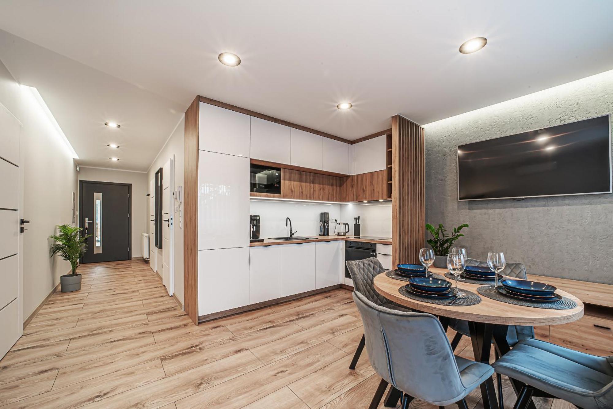 Apartament Labradoryt, Klimatyzacja, Parking Priv โบเลสวาเวียส ภายนอก รูปภาพ