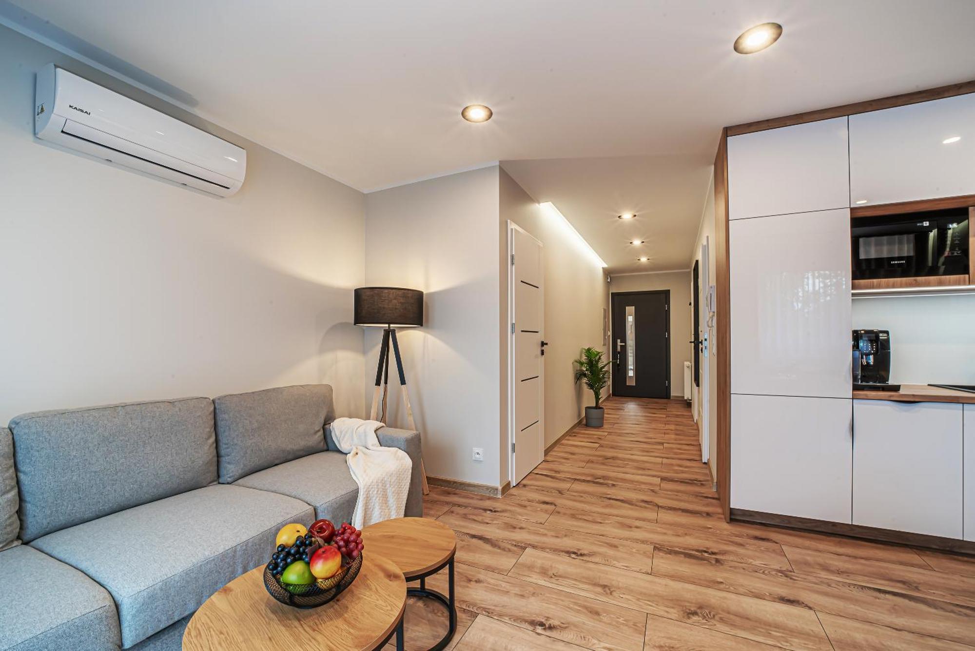 Apartament Labradoryt, Klimatyzacja, Parking Priv โบเลสวาเวียส ภายนอก รูปภาพ