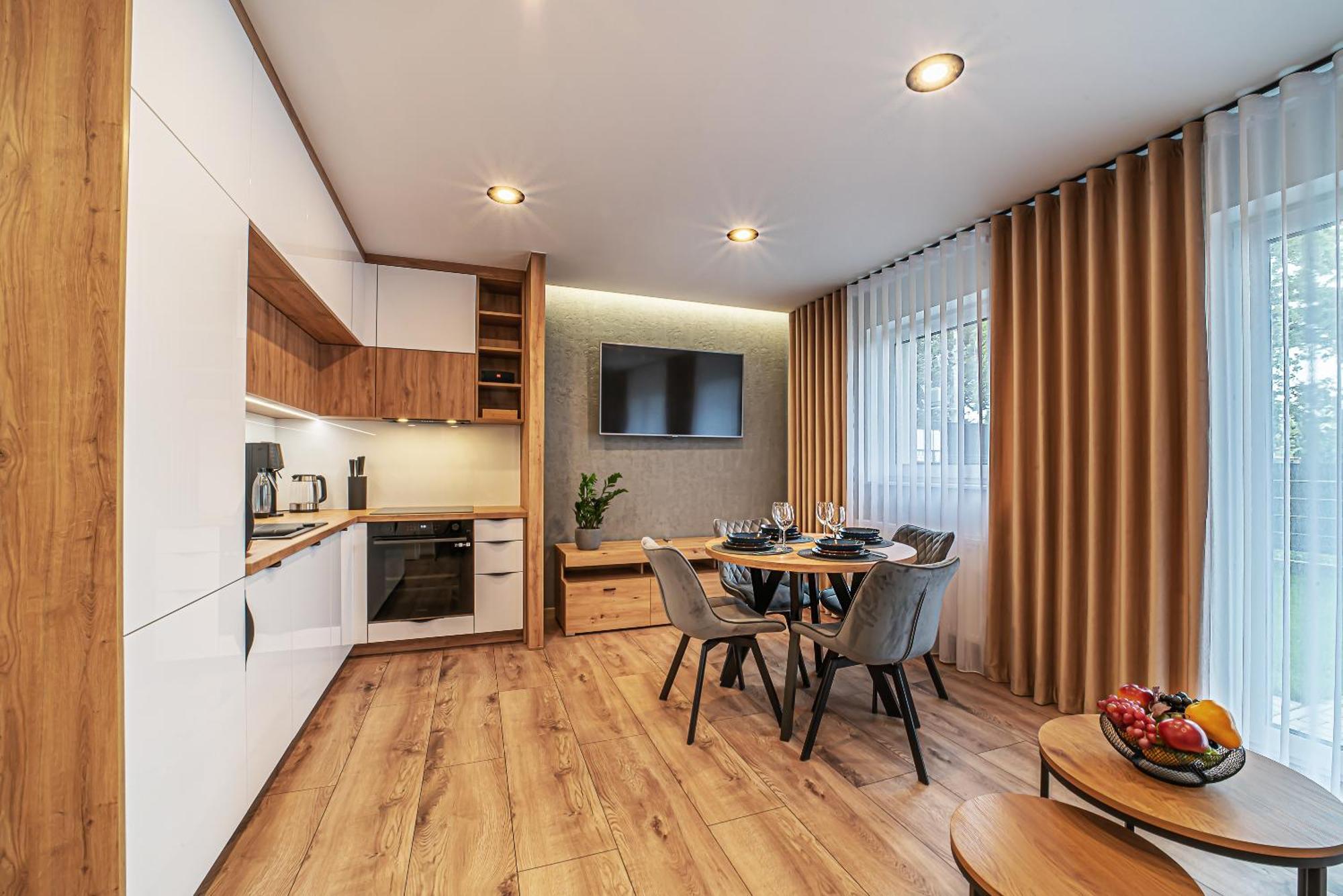 Apartament Labradoryt, Klimatyzacja, Parking Priv โบเลสวาเวียส ภายนอก รูปภาพ