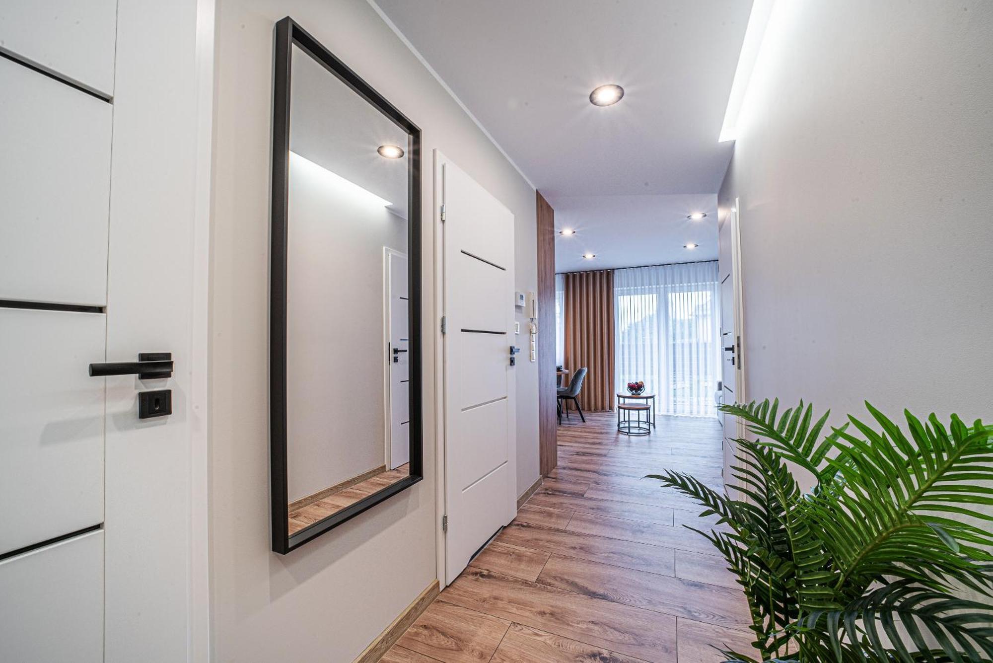 Apartament Labradoryt, Klimatyzacja, Parking Priv โบเลสวาเวียส ภายนอก รูปภาพ