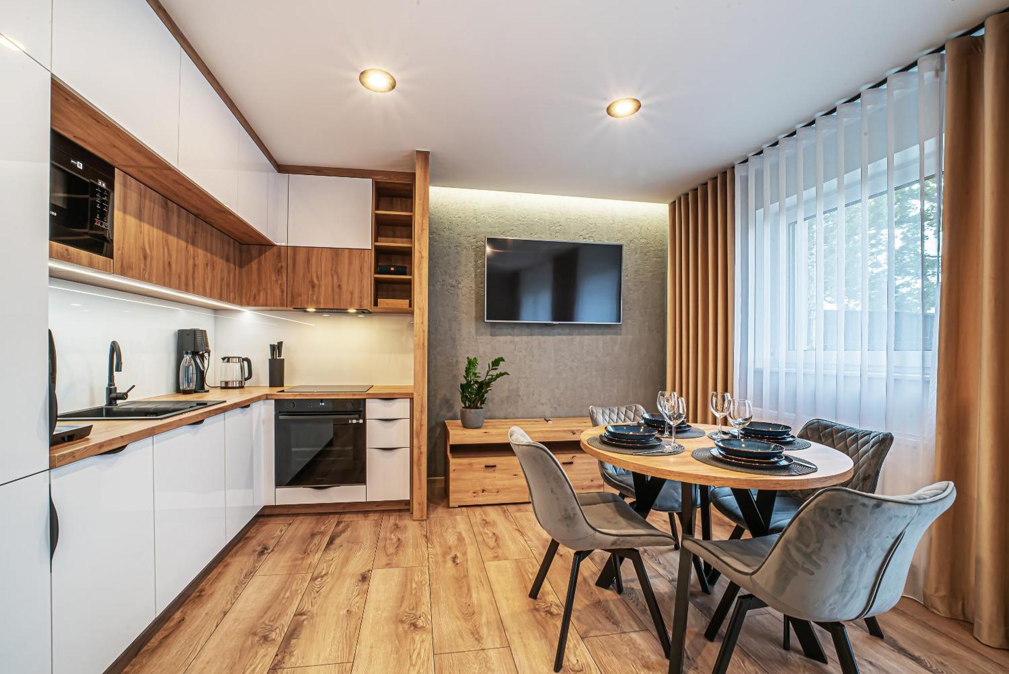 Apartament Labradoryt, Klimatyzacja, Parking Priv โบเลสวาเวียส ภายนอก รูปภาพ